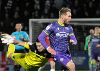 Cheltenham Town v Reading