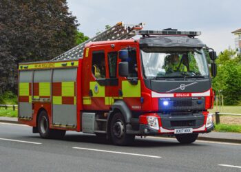 Firefighters in Berkshire, Buckinghamshire, and Oxfordshire are now using the same breathing apparatus following the culmination of a three-year project. Picture: Steve Smyth
