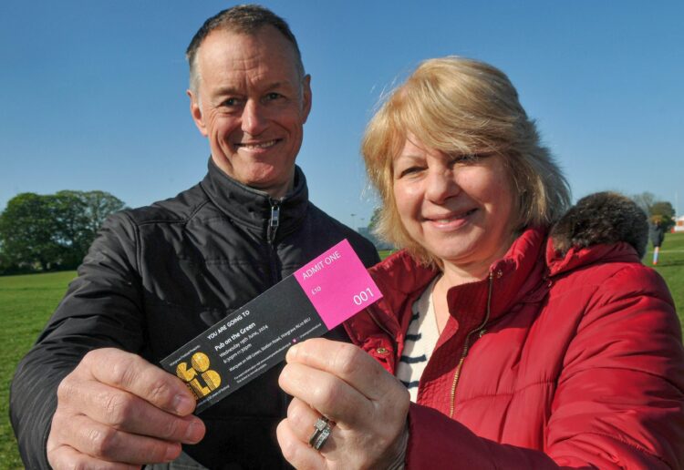 First in line were Tony and Deborah Luff. Pic: Steve Smuth.