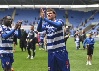 Reading FC Tom Holmes