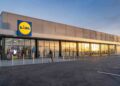 Since establishing itself in Great Britain in 1994, Lidl GB has experienced continuous growth and today has over 32,000 employees, over 960 stores and 14 distribution centres in England, Scotland and Wales.