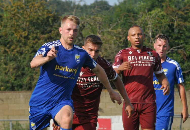 Reading City v Virginia Water