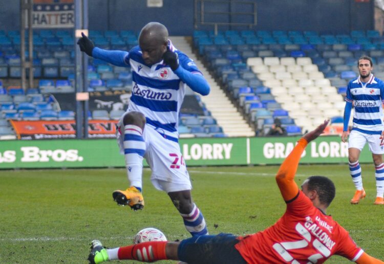 Luton Town v Reading - Sone Aluko