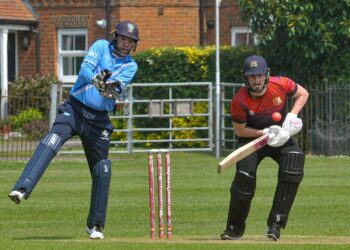 Wargrave (batting) v High Wycombe

Toby Greatwood batting.