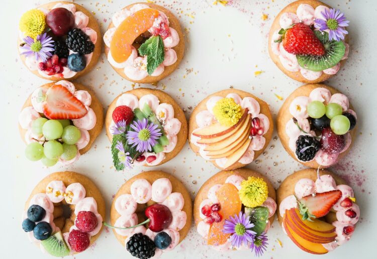 Woodley Women's Intitute welcomes new members to its monthly meetings at Chapel Hall, Woodley, on the 2nd Thursday of each month. Picture: Brooke Lark via Unsplash