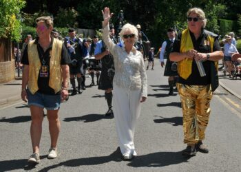 Wargrave Festival Parade on Saturday. Debbie McGee led the parage.