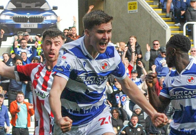 Reading v Lincoln City
Reading score