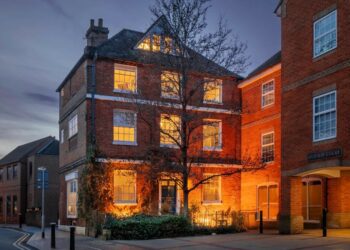 Wingmore Lodge in Rose Street. Pic: Wixenford Estate Agency.