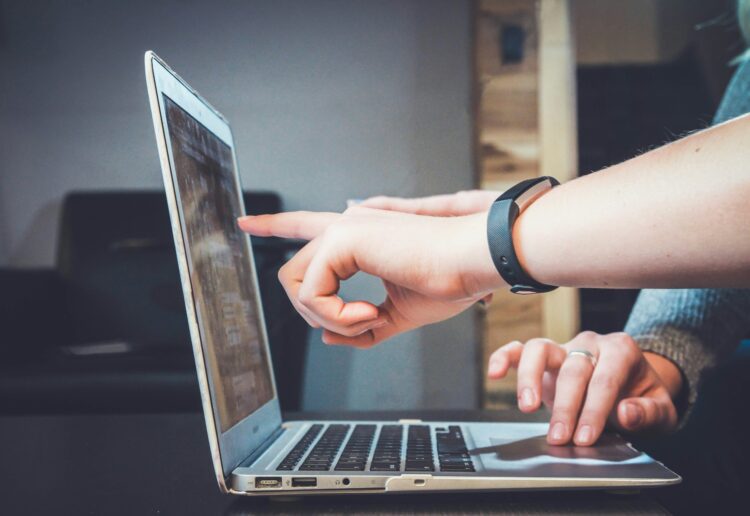 Learn how to get more out of your tech at Lower Earley Library, on Friday, March 22, from 10am until 11.30am. Picture: John Schnobrich via Unsplash