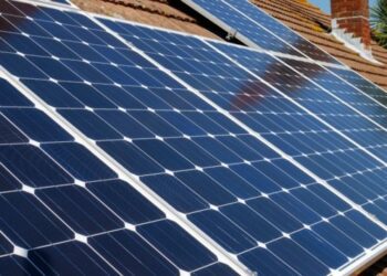 Solar Together provides homeowners and small-medium business owners with the chance to install solar panels and battery storage through a group-buying scheme. Pic: WBC.