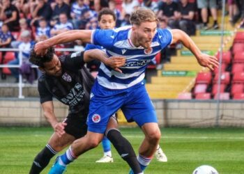 Woking v Reading Pictures: Andrew Batt