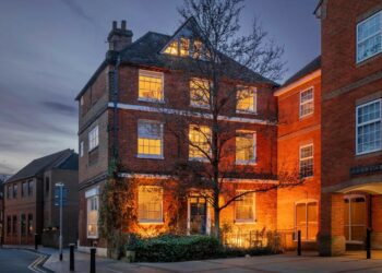 Wingmore Lodge in Rose Street. Pic: Wixenford Estate Agency.