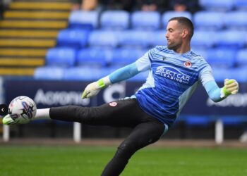 Reading FC - Dean Bouzanis