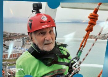 Fundraising legend John Symmonds, 96, abseiled down Portsmouth?s Spinnaker Tower on Saturday. Picture, Thames Hospice