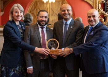 The Bexprt Management Team with their King’s Award for Enterprise
for International Trade.
Left to right, CMO Gwen Edwards, CTO Mahmoud El Zayet, Director of
Telecom Services, Ahmad Okasha, and Founder & CEO Mohamed
Hamdy. Pic: Charlotte Carter.