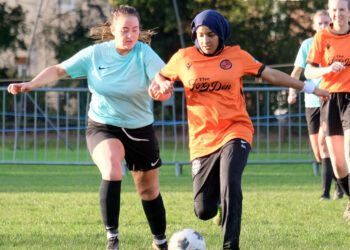 Wokingham Town v Sandhurst Wolves Pictures: Andrew Batt