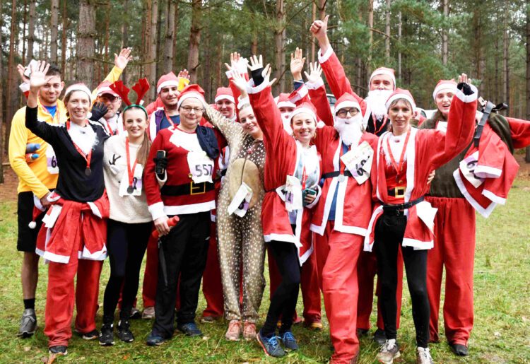 Thames Hospice's annual Santa Dash is back, as participants Santa suits and go the distance in aid of the charity, this year sponsored Bridges Bracknell Forest. Picture: Thames Hospice