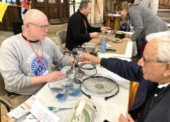 A volunteer fixer repairs a broken fan at a Wokingham Repair Cafe session. The group meets on the second Saturday of the month. Picture: Emma Merchant