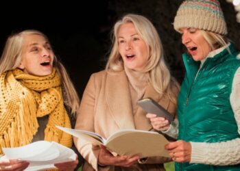 Carollers will be singing beside Maiden Erlegh Lake on Friday, December 13 at 6pm. Picture: Wokingham Borough Council