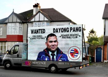 Reading FC - Pictures: Sell Before We Dai