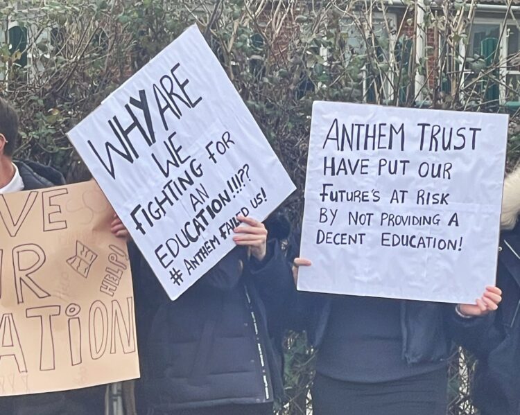 Parents and pupils make their views known. Pic: Andrew Batt.