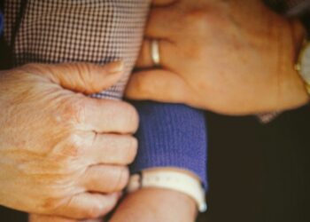 There's support for people with dementia, at a singing Memory Lane cafe in Tilehurst and Wokingham. Picture: Remi Walle via Unsplash
