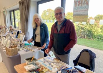 The Woodley and Earley Arts Group filled a gallery at the Oakwood Centre with paintings at their Autumn Art Exhibition. Artists Clare Buchta and Martin Rolfe demonstrated their painting techniques for visitors. Picture: Emma Merchant
