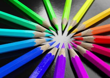 Pupils in years 11 to 13 can win the opportunity to receive a one to one master class with a professional artist, through Henley Arts Trail's ArtSpark competition.Picture: Arek Socha via Pixabay