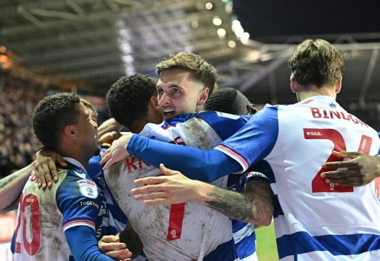 Reading v Wrexham Picture: Luke Adams