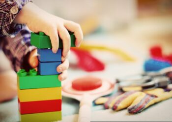 Children and carers meet at Kings Kiddies in Wokingham. Picture: Esi Grunhagen via Pixabay