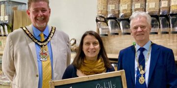 Maya's Refillables celebrated three years of successful green trading in Wokingham's Peach Place, at the weekend. Pictures: Emma Merchant