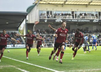 Bristol Rovers v Reading PictureL: Luke Adams