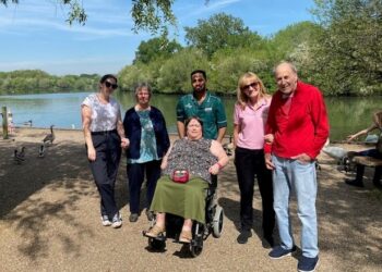 Residents of West Oak care home enjoyed a day by the lake at Dinton Pastures. Picture West Oak care home
