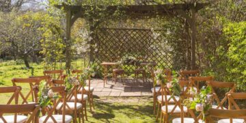 Photography by: Summers Photography. Flowers by: Fletchers Flowers. Set up by: Crystal Hire.