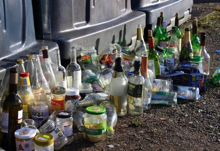 Glass recycling Picture: Pixabay