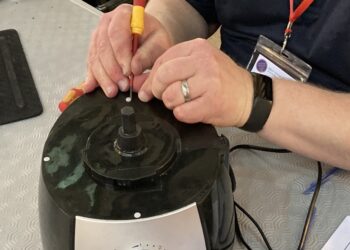 Repairs can be done at Earley Repair Cafe in Centrepoint Community Centre, on the second Sunday of the month. Picture; Emma Merchant