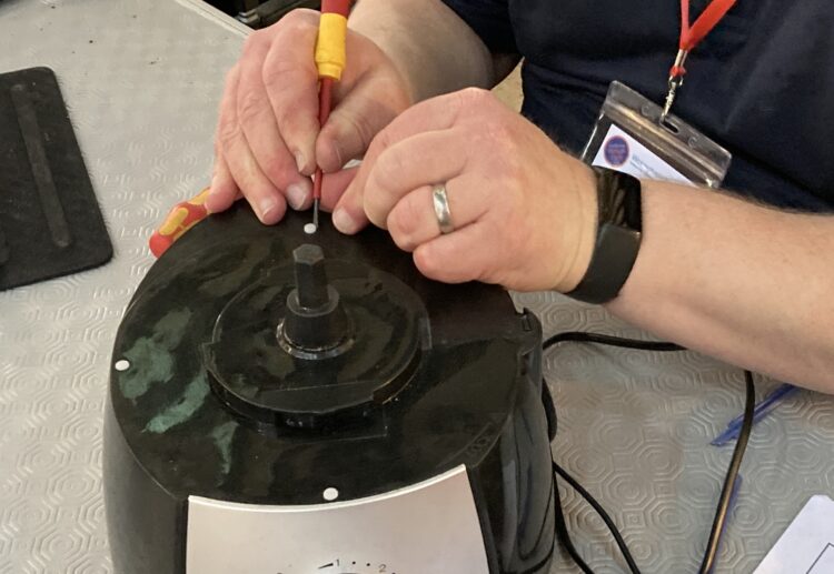 Repairs can be done at Earley Repair Cafe in Centrepoint Community Centre, on the second Sunday of the month. Picture; Emma Merchant