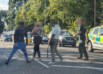 The incident was captured by a reader.