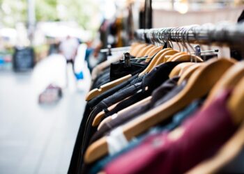 Find out how the high street is responding to changes in consumer habits, at Wokingham Positive Difference's September event in All Saints Church, Wokingham. Picture: Pexels via Pixabay.