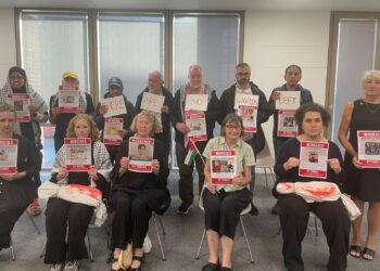 Palestine Solidarity Campaign activists at Reading Borough Council on July 21. Credit: East Berkshire Palestine Solidarity Campaign