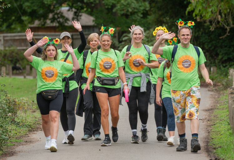 Thames Hospice Sunflower Walk 2025. Picture by Emma Sheppard
