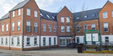 Crowthorne High Street