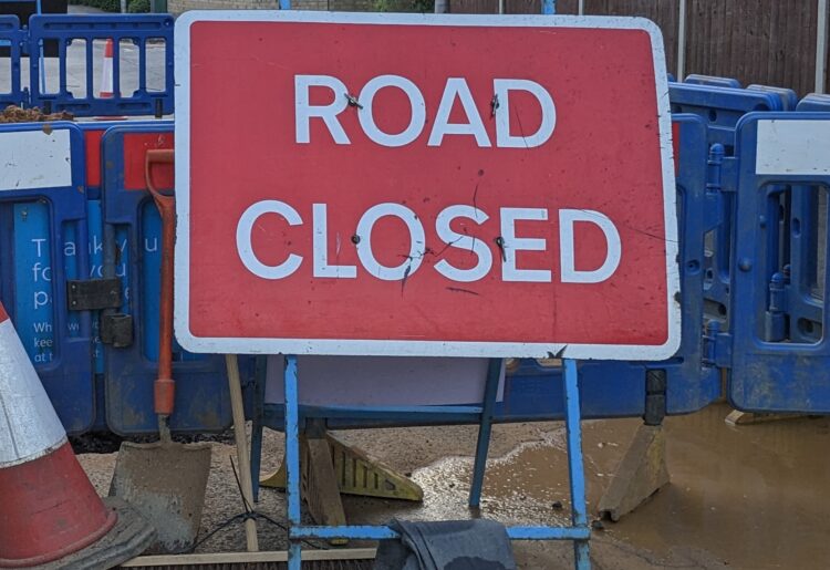 The A33 relief road is set to close overnight as part of rolling closures which will see some of the major roads around Reading upgraded