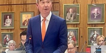 Cllr Stephen Conway addressing the annual meeting. Pic: Andrew Batt.