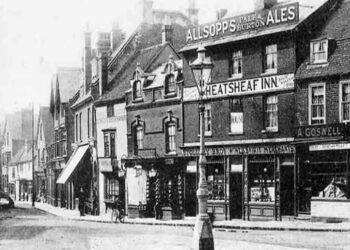 The former Whatsheaf Inn. Photographs courtesy of Wokingham A Pictorial History by J.and R. Lea.