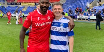 Reading FC legends Jason Roberts (left) and Jamie Cureton (right)