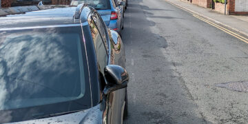 Changes to how resident parking permits operate in Wokingham borough have been approved.