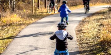 Work begins on a new active travel route between Woodley town centre, and Palmer Park in Reading. Picture: Laterjay Photography via Pixabay