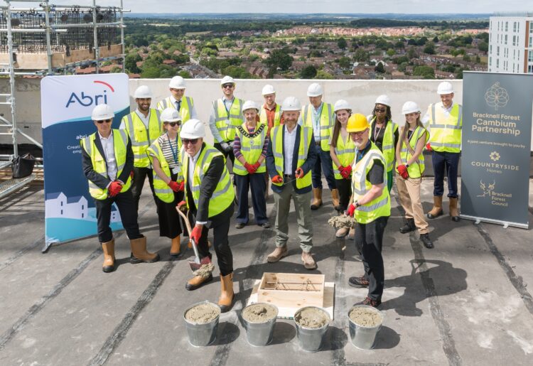 The topping out ceremony for the Market Street development of 169 apartments in Bracknell town centre. Credit: Bracknell Forest Cambium Partnership / Vistry Group