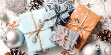 What's your gift? Church Notes explores the value of small sacrifices, done for love. Picture: Yevhen Buzuk via Pixabay